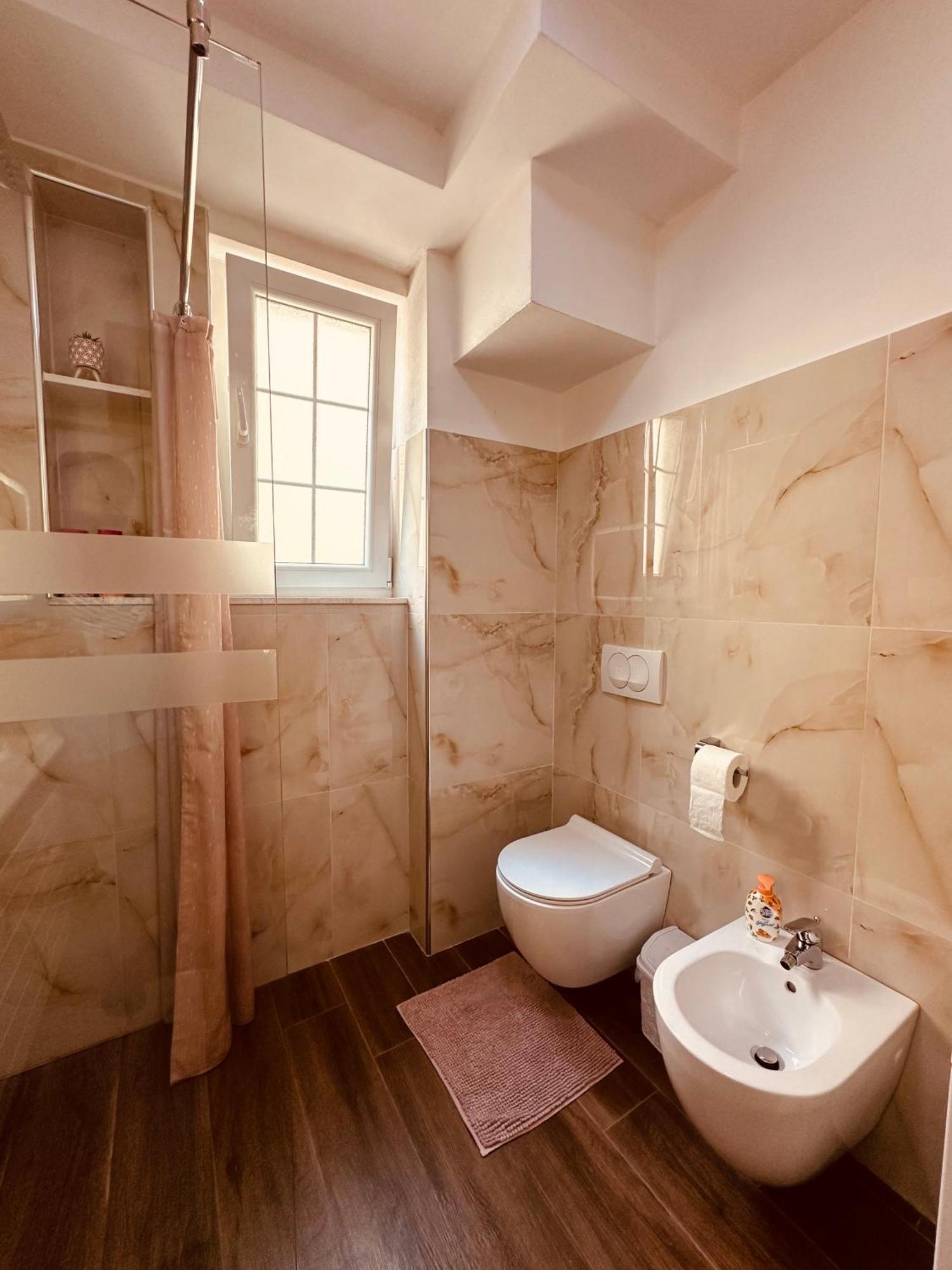 Grace'S Centre Apartment شكودر المظهر الخارجي الصورة